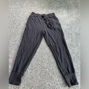Fabletics grey sweat pants